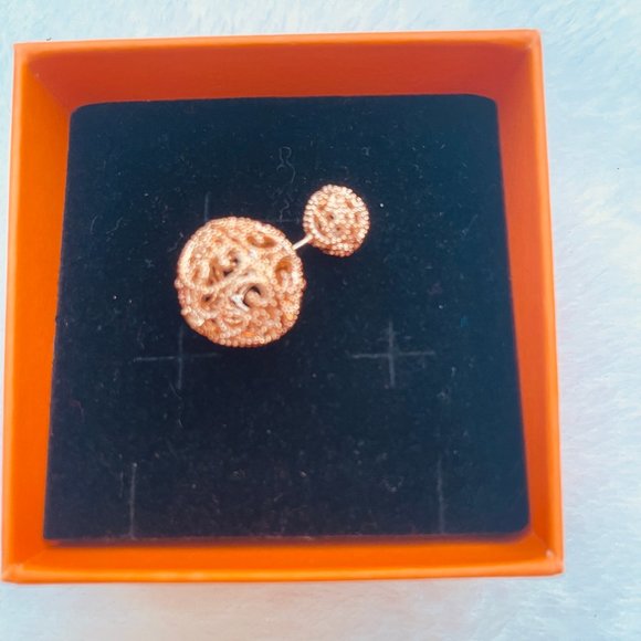 NIB Double sided Rose gold color Filigree ball studs/Front-Back Earrings - Picture 7 of 10